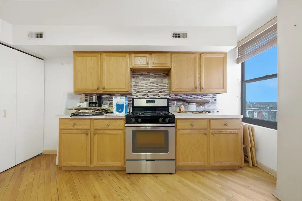 6701 South Crandon Avenue Chicago IL 60649