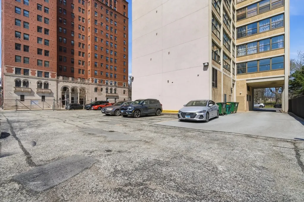 6701 South Crandon Avenue Chicago IL 60649
