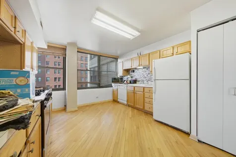 6701 South Crandon Avenue Chicago IL 60649