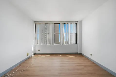 6701 South Crandon Avenue Chicago IL 60649