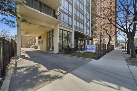 6701 South Crandon Avenue Chicago IL 60649