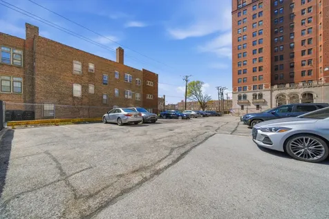 6701 South Crandon Avenue Chicago IL 60649