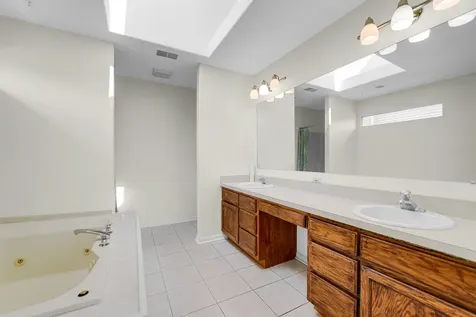 17214 Arrowhead Oak Forest IL 60452