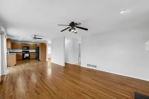 17214 Arrowhead Oak Forest IL 60452