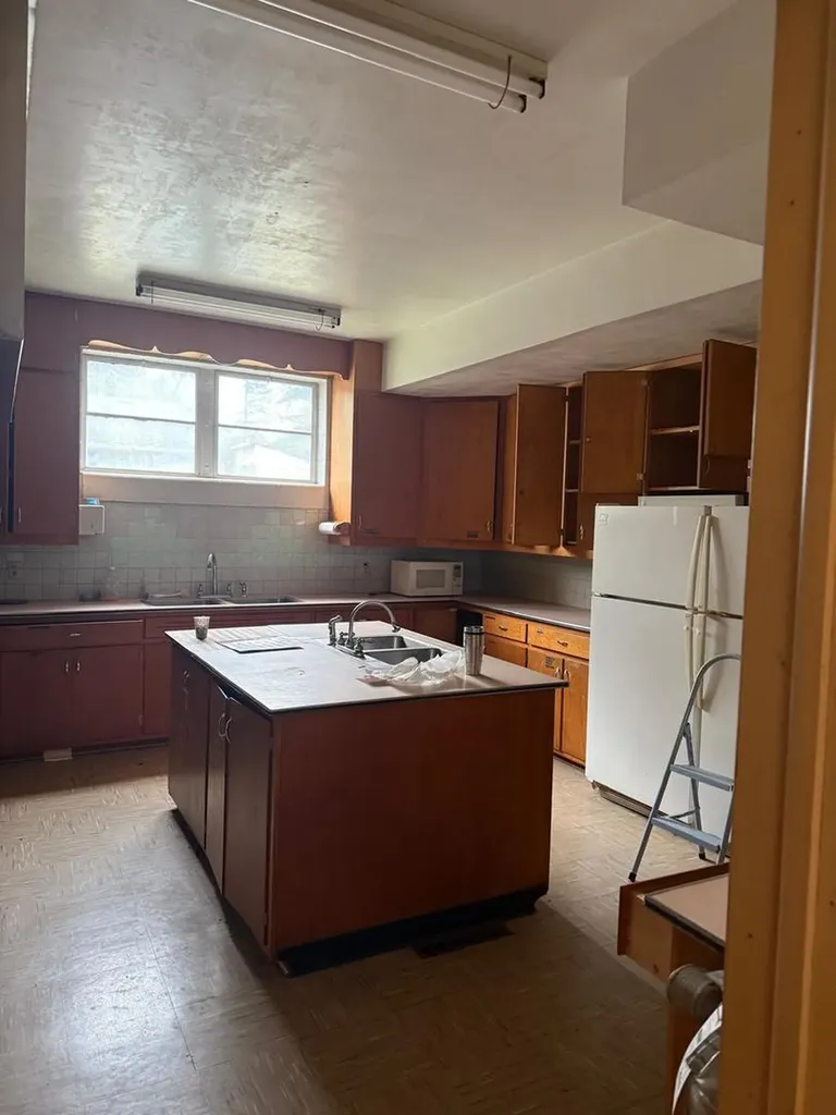23913 West Lockport Street Plainfield IL 60544