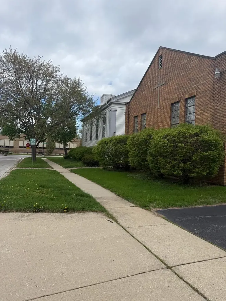 23913 West Lockport Street Plainfield IL 60544