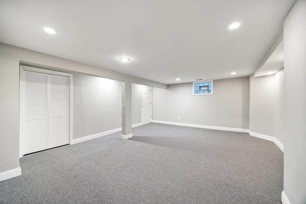 10615 South Emerald Avenue Chicago IL 60628