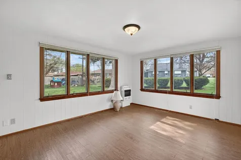 1301 Sherwood Place Joliet IL 60435
