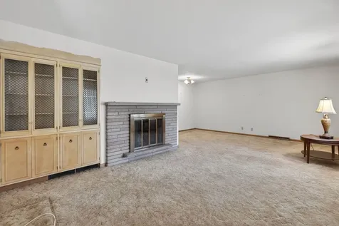 1301 Sherwood Place Joliet IL 60435