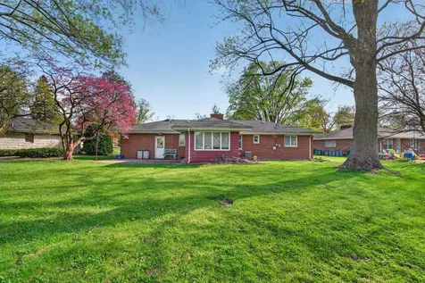 1301 Sherwood Place Joliet IL 60435