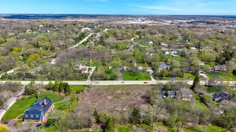 315 & 335 North St. Mary's Road Green Oaks IL 60048