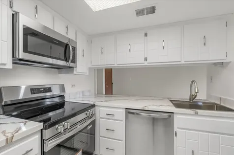 820 Elder Road Homewood IL 60430