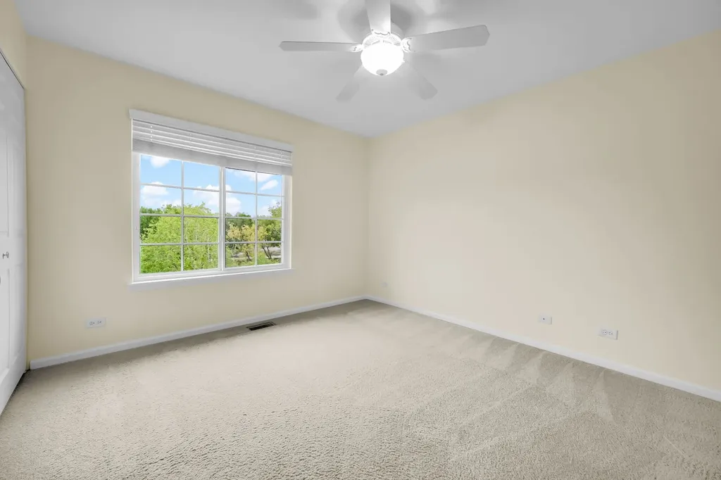 1028 Orchard Pond Court Lake Zurich IL 60047