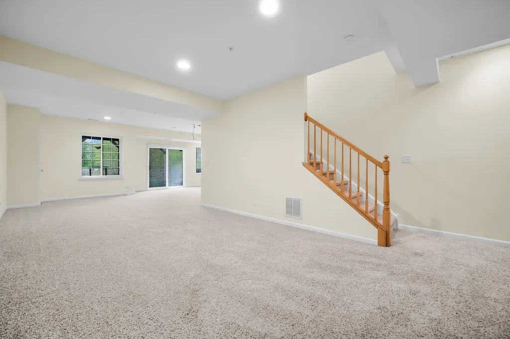 1028 Orchard Pond Court Lake Zurich IL 60047
