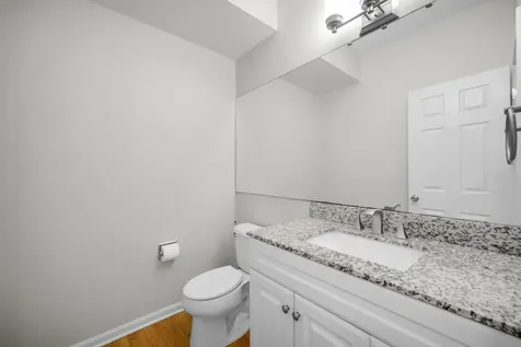 1028 Orchard Pond Court Lake Zurich IL 60047