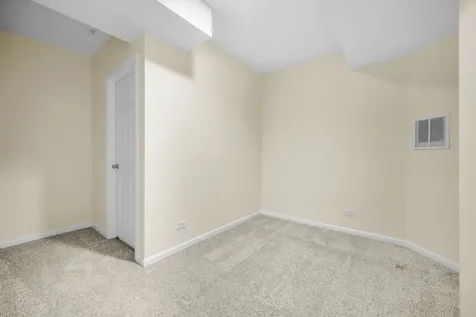 1028 Orchard Pond Court Lake Zurich IL 60047