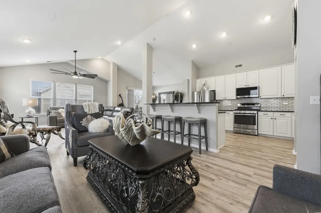1890 Havenshire Road Aurora IL 60502
