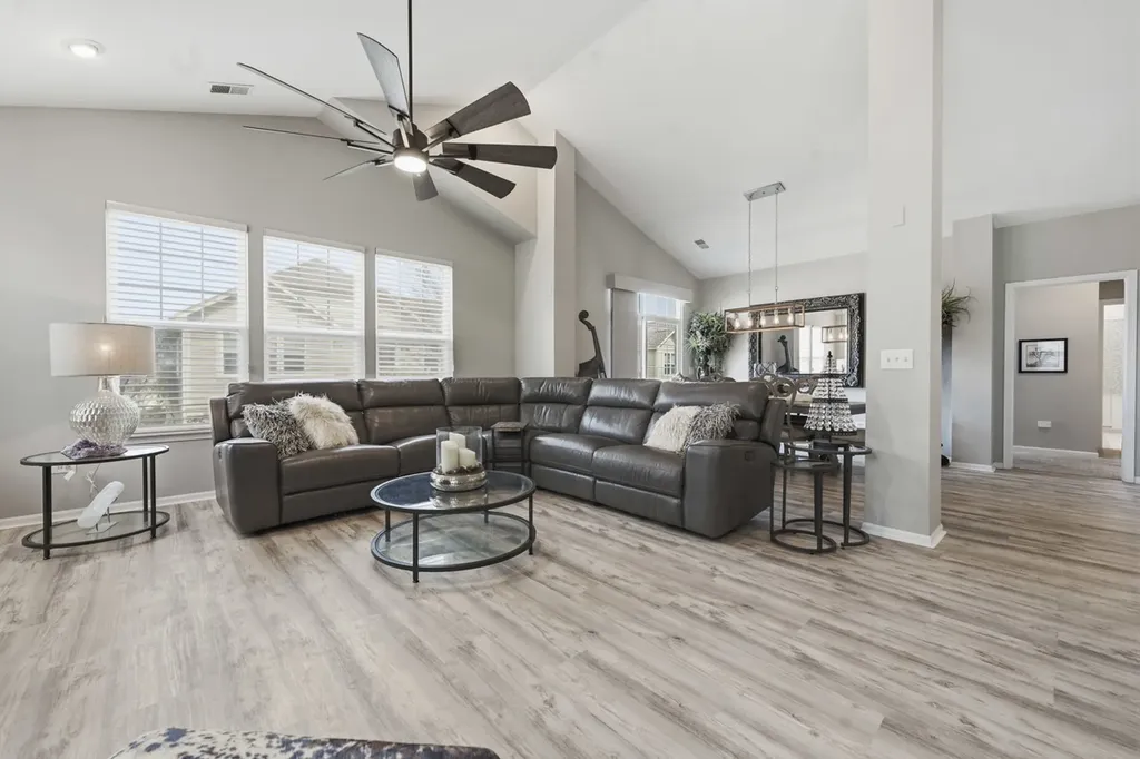 1890 Havenshire Road Aurora IL 60502