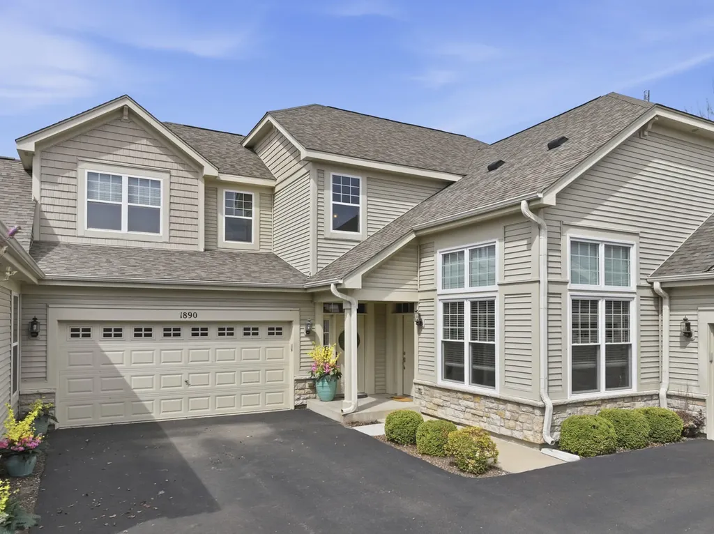 1890 Havenshire Road Aurora IL 60502