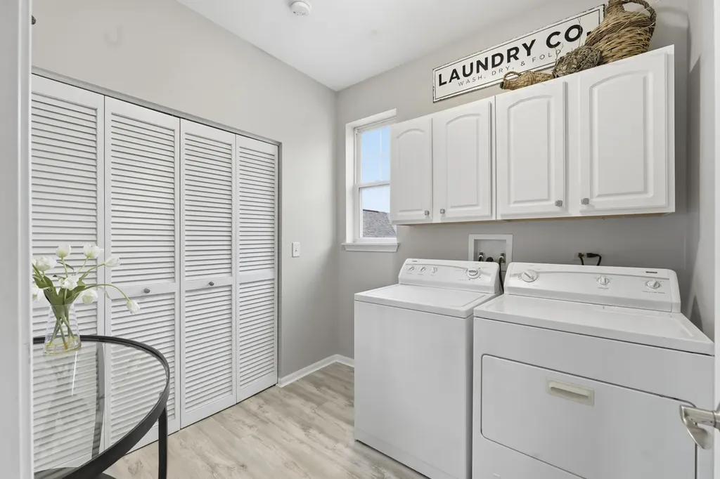 1890 Havenshire Road Aurora IL 60502