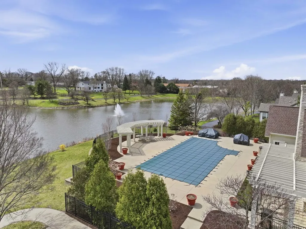 1890 Havenshire Road Aurora IL 60502