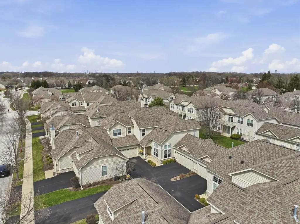 1890 Havenshire Road Aurora IL 60502