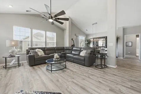 1890 Havenshire Road Aurora IL 60502