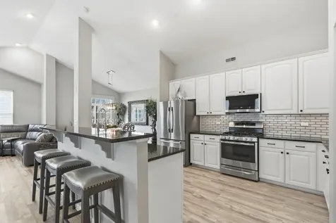 1890 Havenshire Road Aurora IL 60502