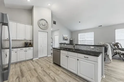 1890 Havenshire Road Aurora IL 60502