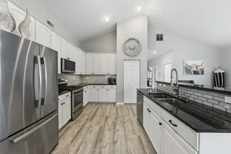 1890 Havenshire Road Aurora IL 60502