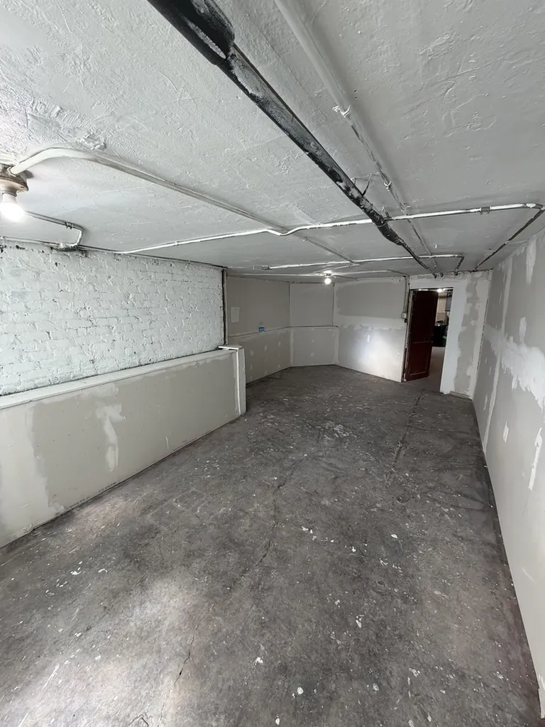 7316 South Lowe Avenue Chicago IL 60621