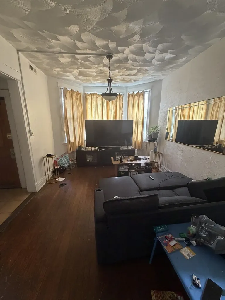 7316 South Lowe Avenue Chicago IL 60621