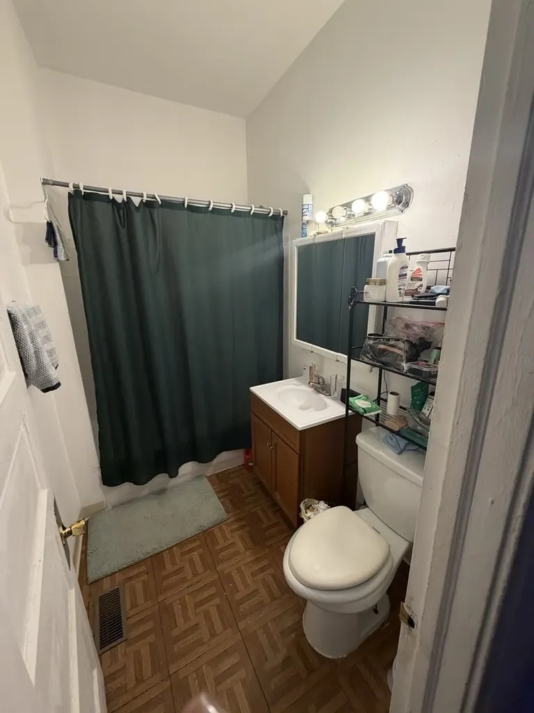 7316 South Lowe Avenue Chicago IL 60621