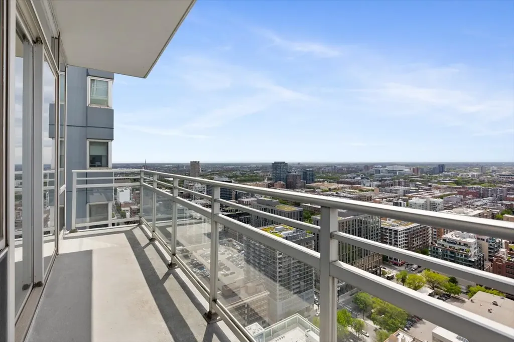 737 West Washington Boulevard Chicago IL 60661