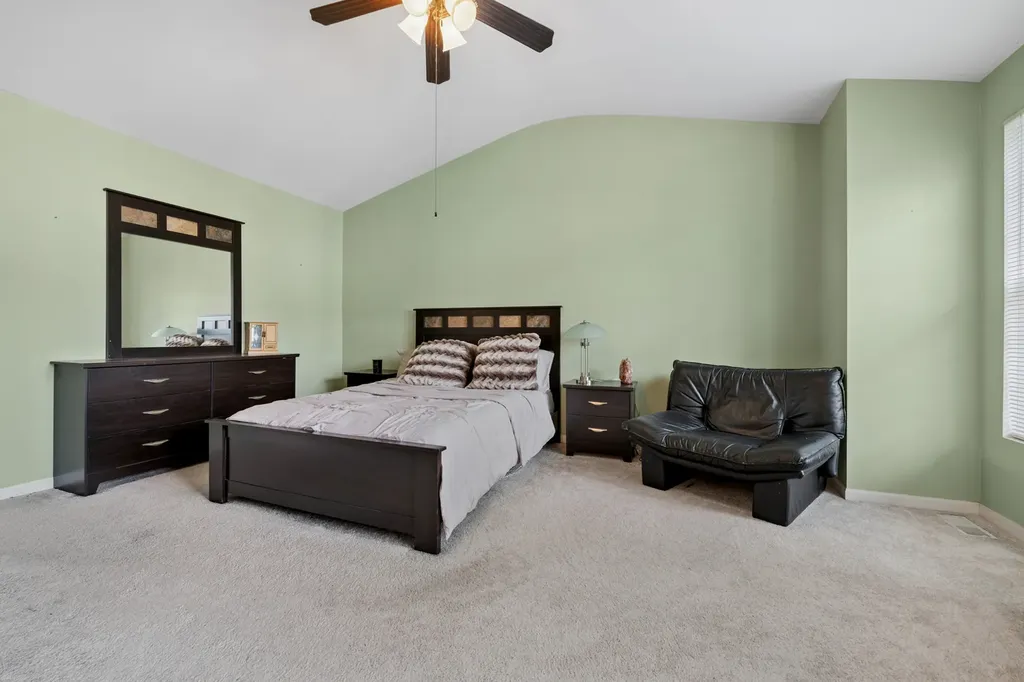 2977 Peachtree Circle Aurora IL 60502