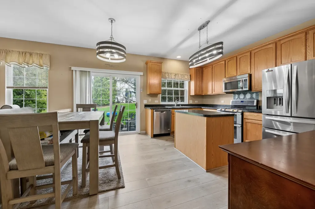 2977 Peachtree Circle Aurora IL 60502