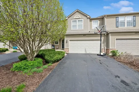 2977 Peachtree Circle Aurora IL 60502