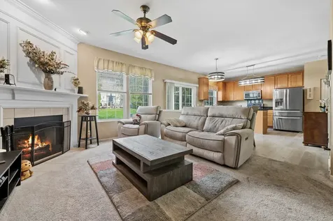 2977 Peachtree Circle Aurora IL 60502