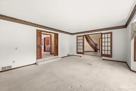 10 Century Court Oswego IL 60543