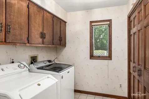 10 Century Court Oswego IL 60543