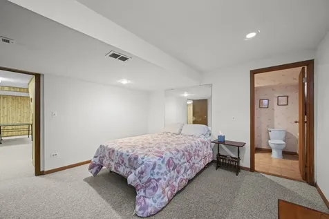9405 Natchez Avenue Morton Grove IL 60053