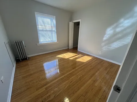 2047 East 68th Street Chicago IL 60649