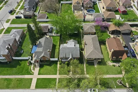 9636 South Central Park Avenue Evergreen Park IL 60805