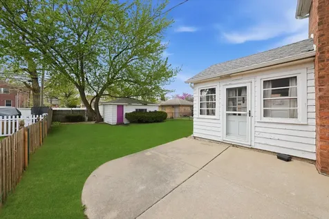 9636 South Central Park Avenue Evergreen Park IL 60805