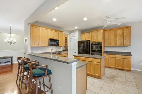 506 Honors Court Shorewood IL 60404