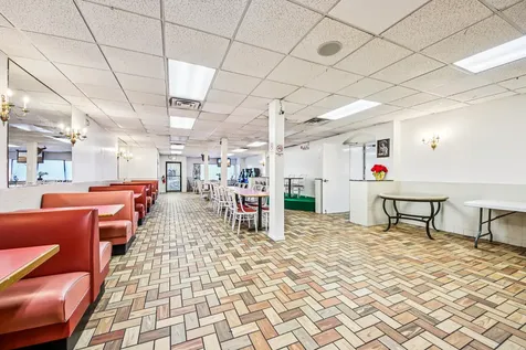 5039 West Diversey Avenue Chicago IL 60639