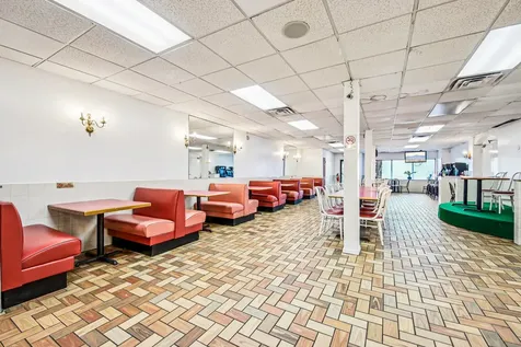 5039 West Diversey Avenue Chicago IL 60639