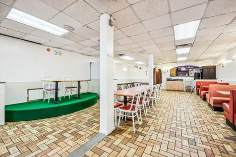 5039 West Diversey Avenue Chicago IL 60639
