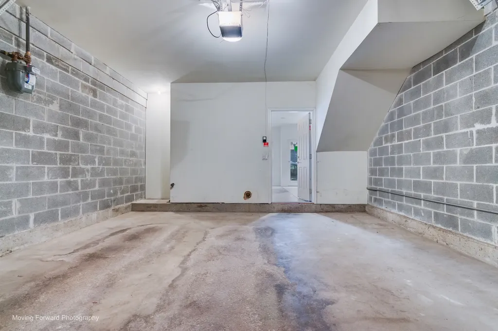 814 West 15th Place Chicago IL 60608