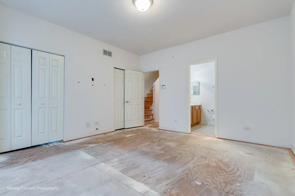 814 West 15th Place Chicago IL 60608